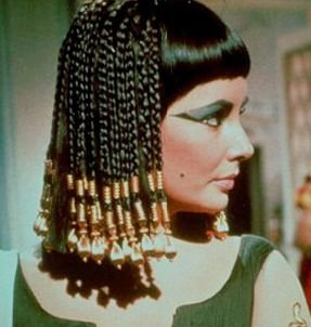 埃及艳后的发型特点是什么