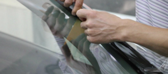 汽车玻璃贴膜什么样的比较好？